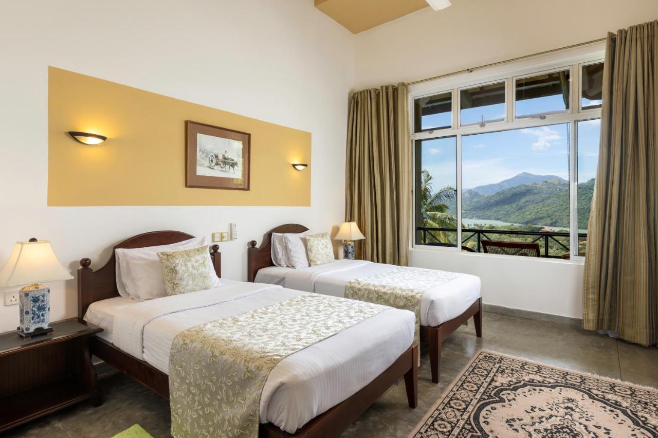 The Albatross, Kandy Digana Exterior photo